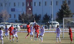 Niğde Belediyespor Sebat Genclik Sporu Eli Boş Gönderdi