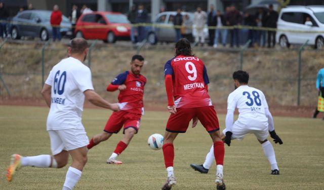 Niğde Belediyesi Spor Kendi Kendini Mağlup Etti..